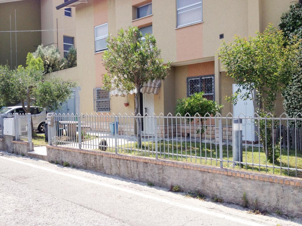 Mamma Casa Superior Apartment Римини Екстериор снимка