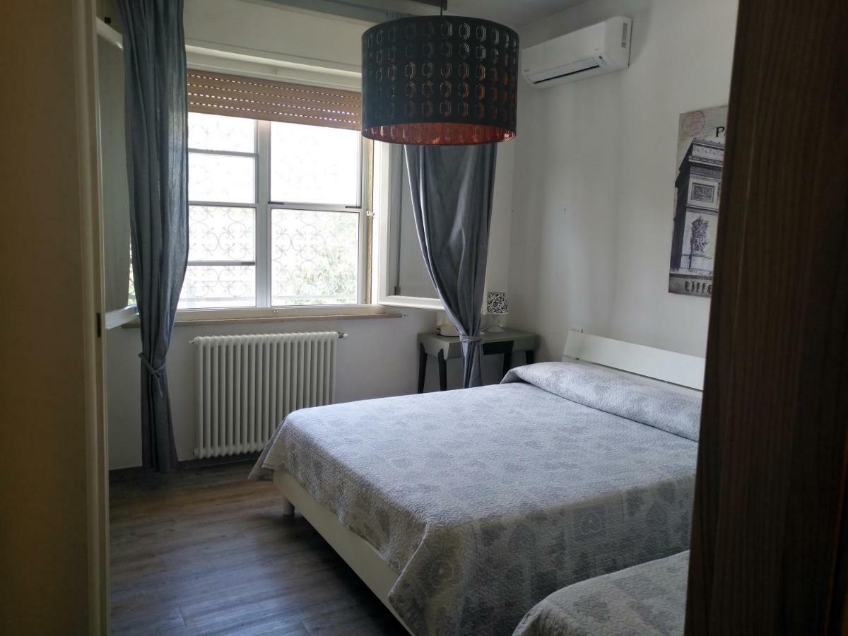 Mamma Casa Superior Apartment Римини Екстериор снимка