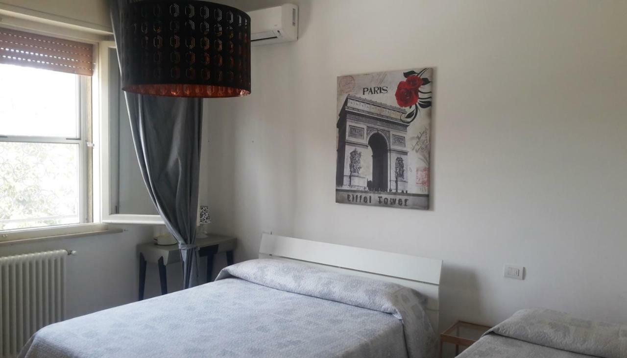 Mamma Casa Superior Apartment Римини Екстериор снимка