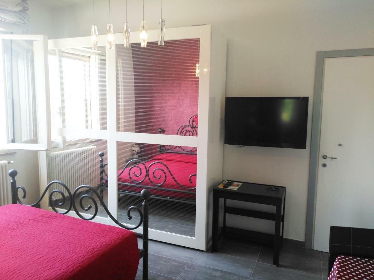 Mamma Casa Superior Apartment Римини Екстериор снимка
